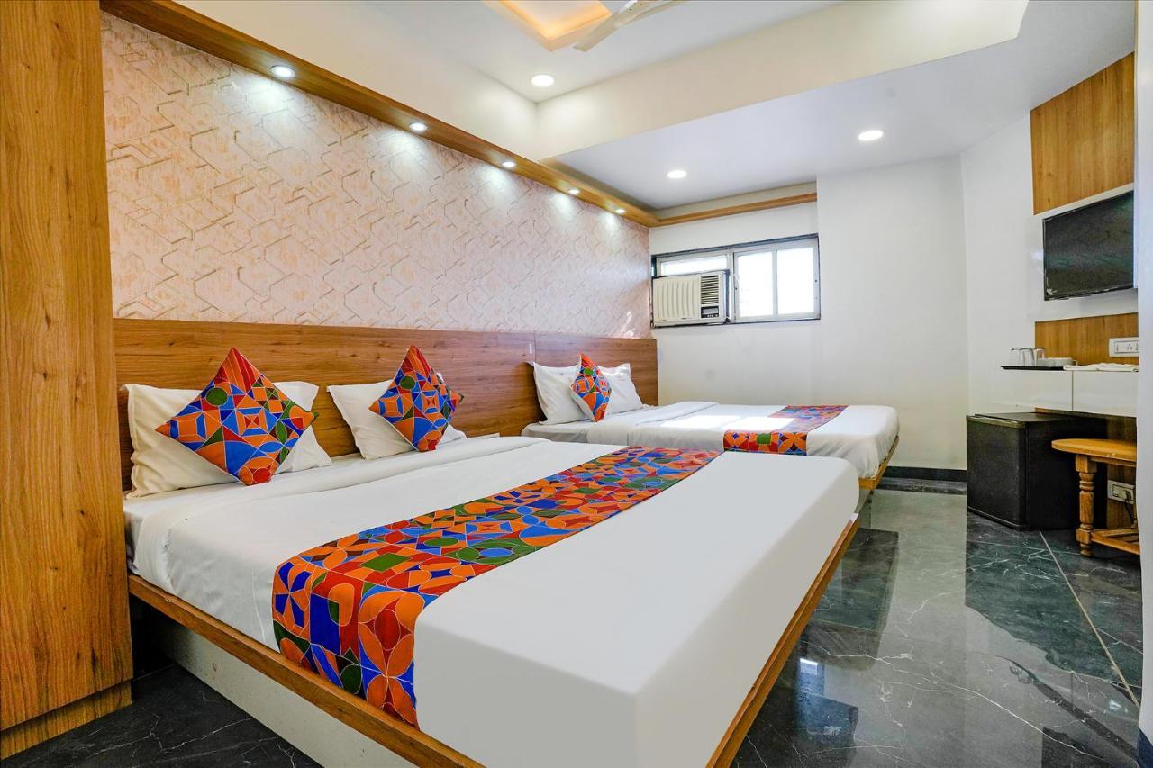Fabhotel Galaxy Stay - Nr Morya Hospital Pune Extérieur photo