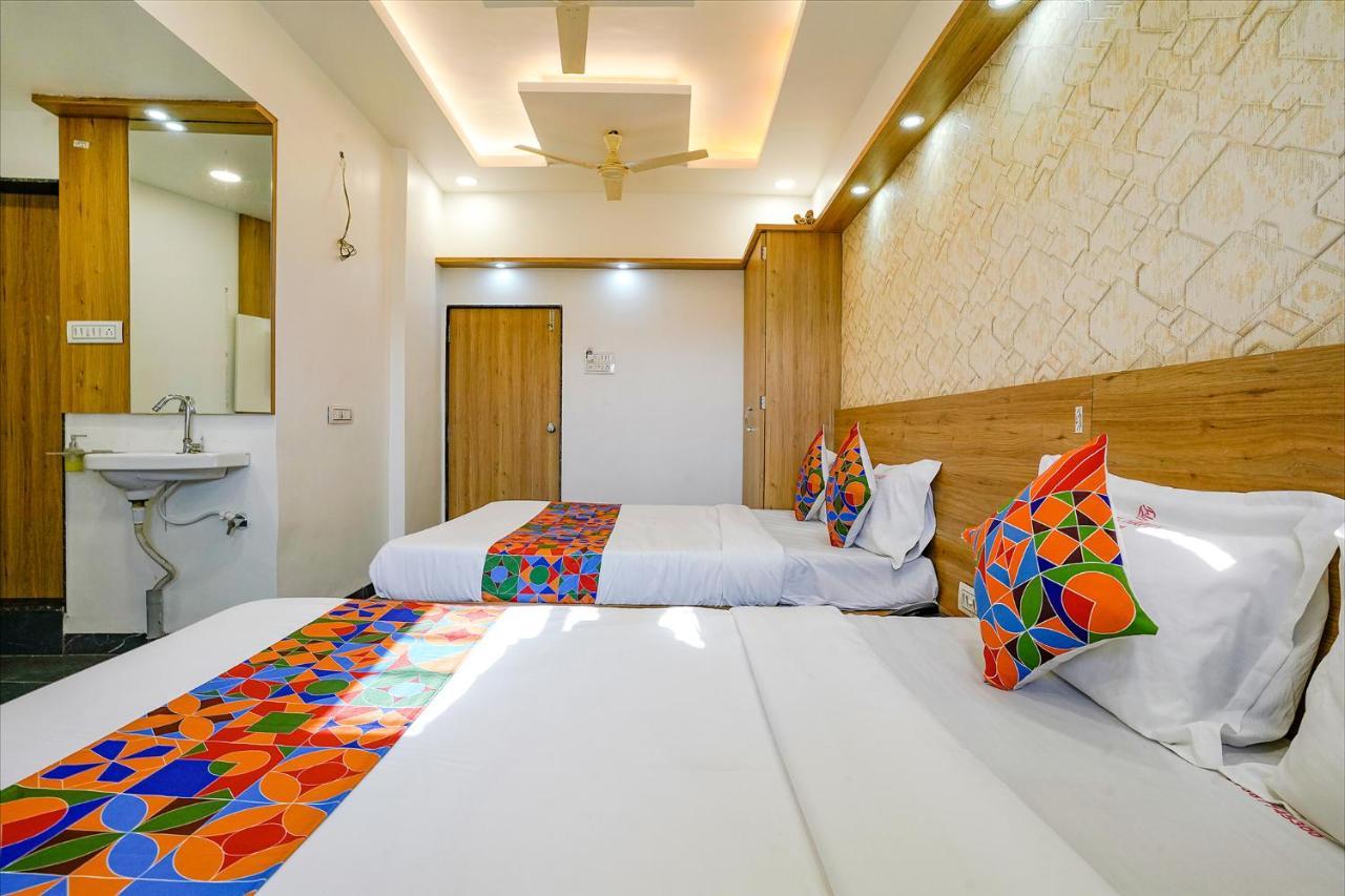 Fabhotel Galaxy Stay - Nr Morya Hospital Pune Extérieur photo